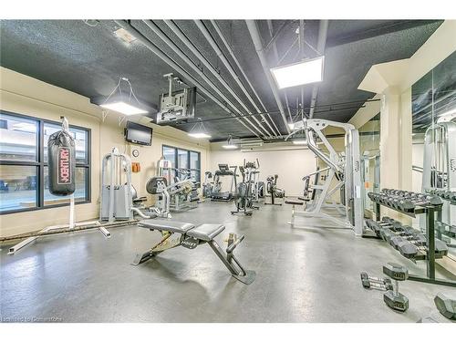 1205-150 Charlton East Avenue, Hamilton, ON - Indoor Photo Showing Gym Room