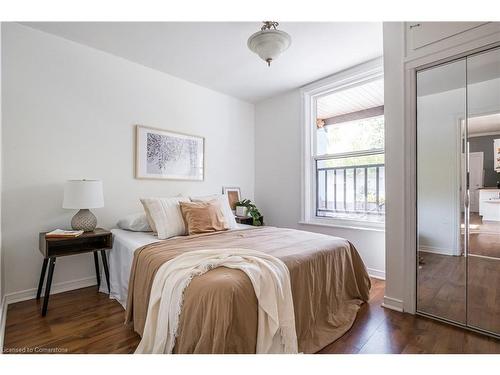 235 Young Street, Hamilton, ON - Indoor Photo Showing Bedroom