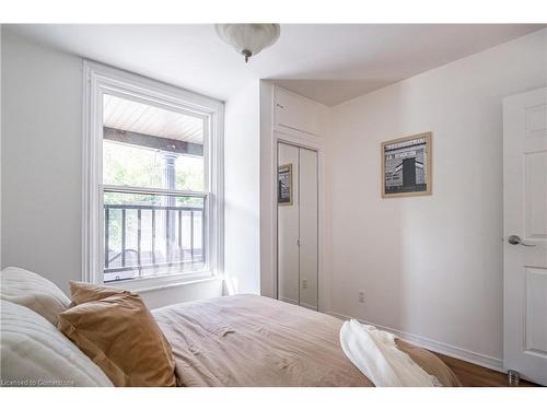 235 Young Street, Hamilton, ON - Indoor Photo Showing Bedroom