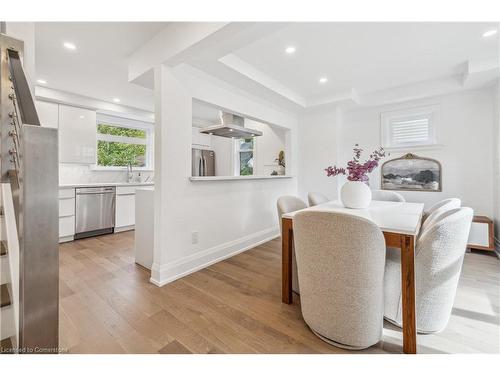 317 Guelph Line, Burlington, ON - Indoor Photo Showing Dining Room