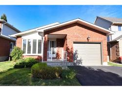 2152 Salma Crescent  Burlington, ON L7M 3S7