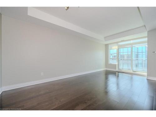 808-3500 Lakeshore Road W, Oakville, ON - Indoor Photo Showing Other Room