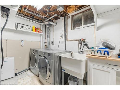 88 Rand Street, Stoney Creek, ON - Indoor Photo Showing Laundry Room