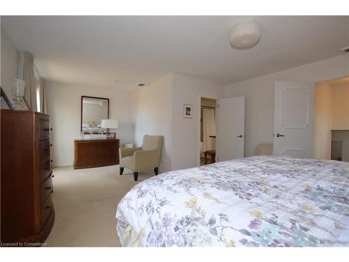 1-1564 Kerns Road, Burlington, ON - Indoor Photo Showing Bedroom