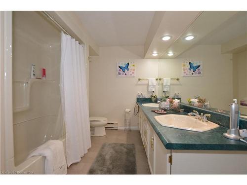 1-1564 Kerns Road, Burlington, ON - Indoor Photo Showing Bathroom