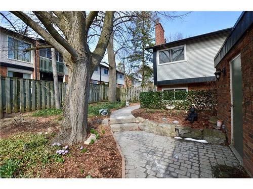 1-1564 Kerns Road, Burlington, ON - Outdoor