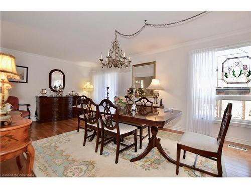 1-1564 Kerns Road, Burlington, ON - Indoor Photo Showing Dining Room