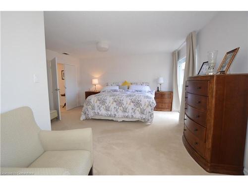 1-1564 Kerns Road, Burlington, ON - Indoor Photo Showing Bedroom