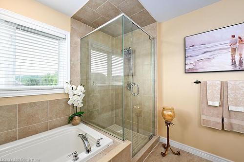 12 Edgehill Drive, Hamilton, ON - Indoor Photo Showing Bathroom