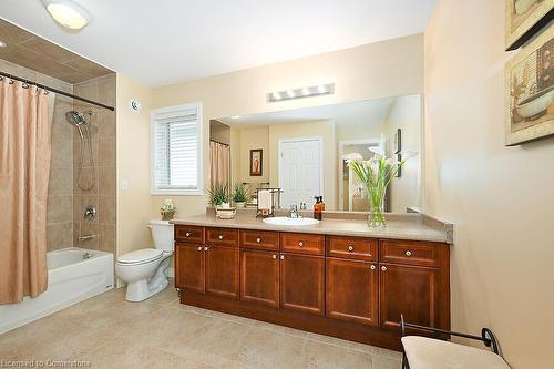 12 Edgehill Drive, Hamilton, ON - Indoor Photo Showing Bathroom