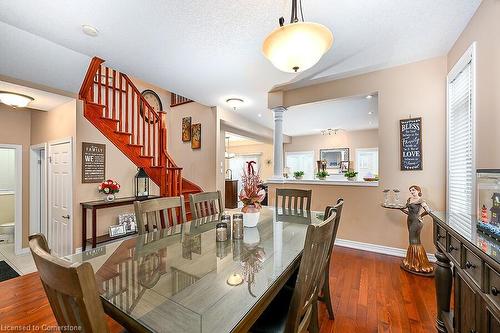 12 Edgehill Drive, Hamilton, ON - Indoor Photo Showing Dining Room