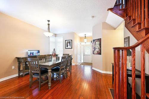 12 Edgehill Drive, Hamilton, ON - Indoor Photo Showing Dining Room