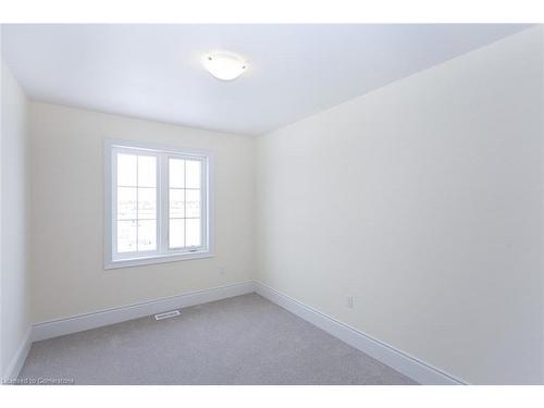 35 Jell Street, Guelph, ON - Indoor Photo Showing Other Room