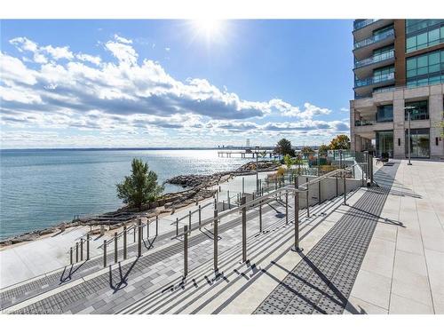 1401-2060 Lakeshore Road, Burlington, ON - Outdoor With Body Of Water With Balcony With View