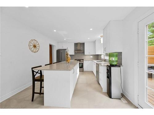 138 Lavender Drive, Ancaster, ON - Indoor Photo Showing Kitchen