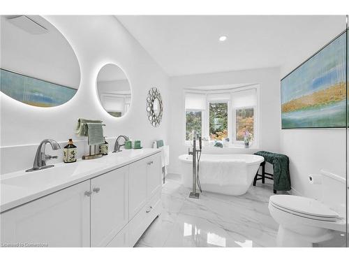 138 Lavender Drive, Ancaster, ON - Indoor Photo Showing Bathroom