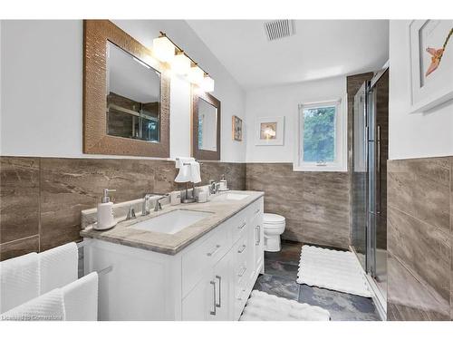 138 Lavender Drive, Ancaster, ON - Indoor Photo Showing Bathroom