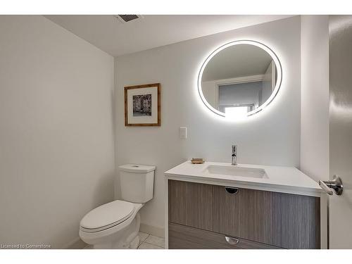 1003-700 Dynes Road, Burlington, ON - Indoor Photo Showing Bathroom