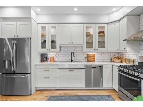 120 Gibson Avenue, Hamilton, ON - Indoor Photo Showing Kitchen With Upgraded Kitchen