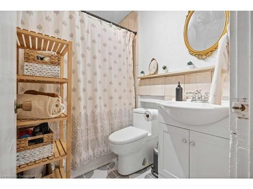 120 Gibson Avenue, Hamilton, ON - Indoor Photo Showing Bathroom