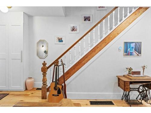 120 Gibson Avenue, Hamilton, ON - Indoor Photo Showing Other Room