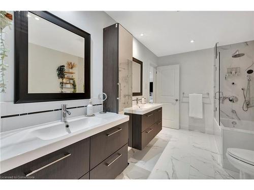 240 Parkside Drive, Waterdown, ON - Indoor Photo Showing Bathroom