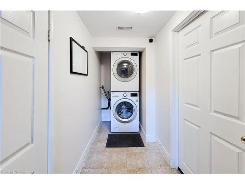 454 Mayzel Road, Burlington, ON - Indoor Photo Showing Laundry Room