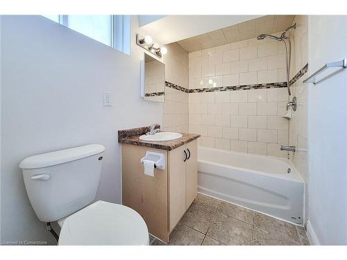 454 Mayzel Road, Burlington, ON - Indoor Photo Showing Bathroom