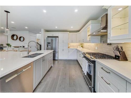 3 Aries Court, Hamilton, ON - Indoor Photo Showing Kitchen With Stainless Steel Kitchen With Double Sink With Upgraded Kitchen