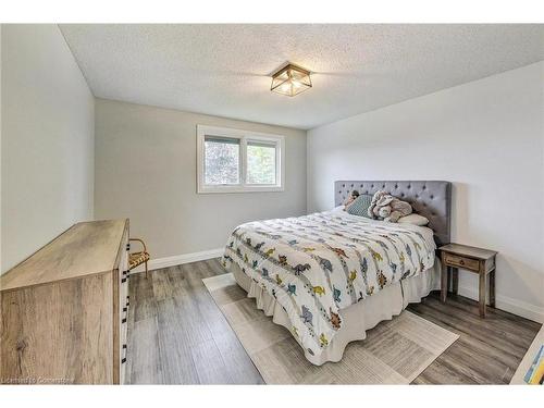 3 Aries Court, Hamilton, ON - Indoor Photo Showing Bedroom