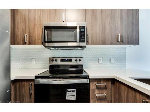 102-479 Charlton Avenue E, Hamilton, ON - Indoor Photo Showing Kitchen With Stainless Steel Kitchen With Upgraded Kitchen