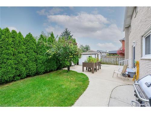 7 Osgoode Court, Hamilton, ON - Outdoor