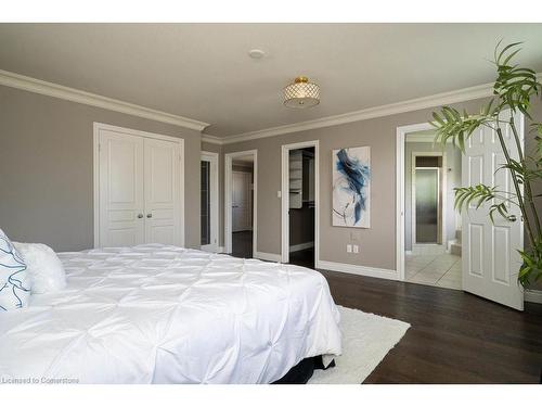 35 Holkham Avenue, Ancaster, ON - Indoor Photo Showing Bedroom