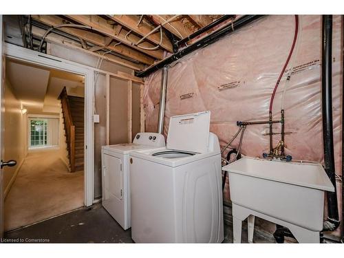 30-233 Duskywing Way, Oakville, ON - Indoor Photo Showing Laundry Room