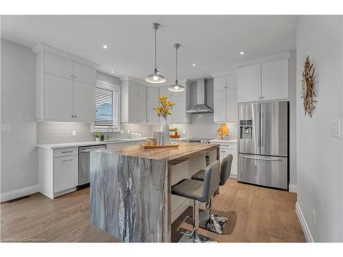 2025 Bakervilla Street, London, ON - Indoor Photo Showing Kitchen With Upgraded Kitchen