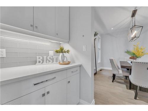 2025 Bakervilla Street, London, ON - Indoor Photo Showing Dining Room