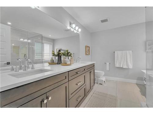 2025 Bakervilla Street, London, ON - Indoor Photo Showing Bathroom