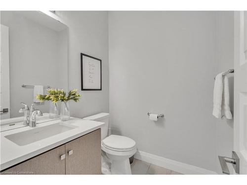 2025 Bakervilla Street, London, ON - Indoor Photo Showing Bathroom