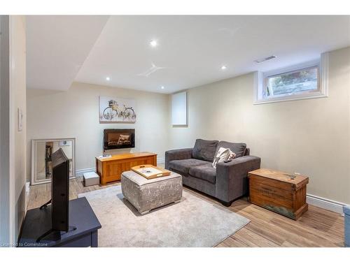 59 East 42Nd Street, Hamilton, ON - Indoor Photo Showing Basement