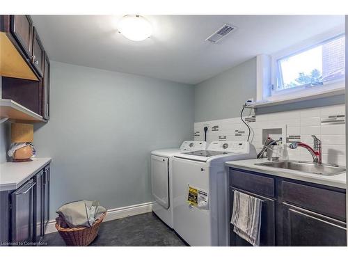 59 East 42Nd Street, Hamilton, ON - Indoor Photo Showing Laundry Room