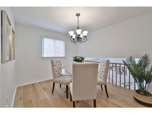 44 Killarney Court, Brampton, ON - Indoor Photo Showing Dining Room