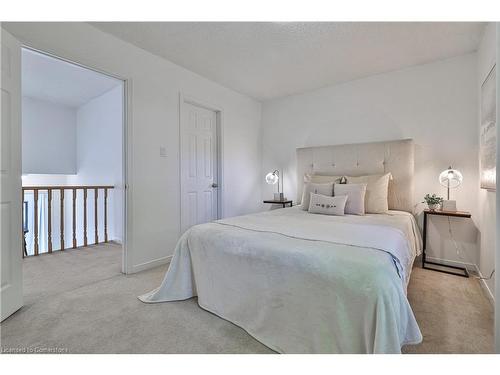 44 Killarney Court, Brampton, ON - Indoor Photo Showing Bedroom