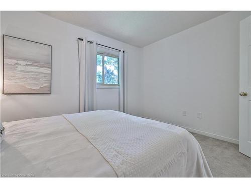 44 Killarney Court, Brampton, ON - Indoor Photo Showing Bedroom