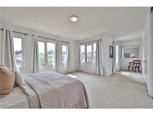 44 Killarney Court, Brampton, ON - Indoor Photo Showing Bedroom