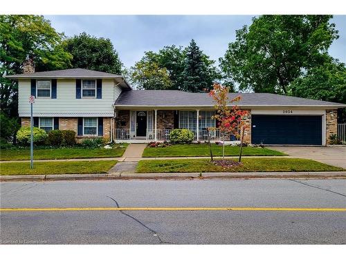 2034 Faversham Avenue, Burlington, ON - Outdoor With Facade