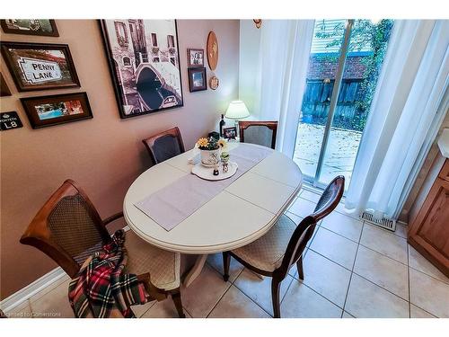 2034 Faversham Avenue, Burlington, ON - Indoor Photo Showing Dining Room