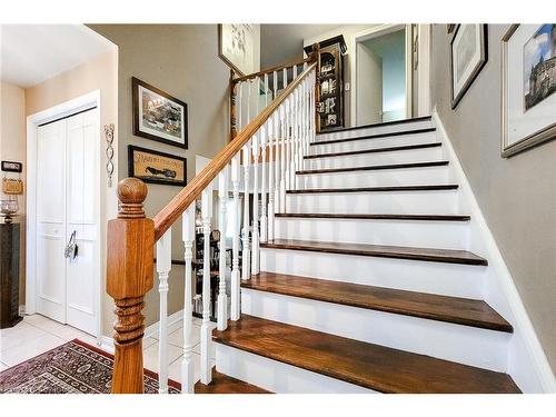 2034 Faversham Avenue, Burlington, ON - Indoor Photo Showing Other Room