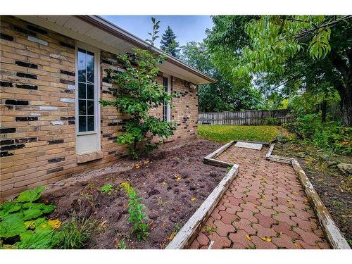 2034 Faversham Avenue, Burlington, ON - Outdoor