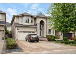 207 Diiorio Circle  Ancaster, ON L9K 1T1