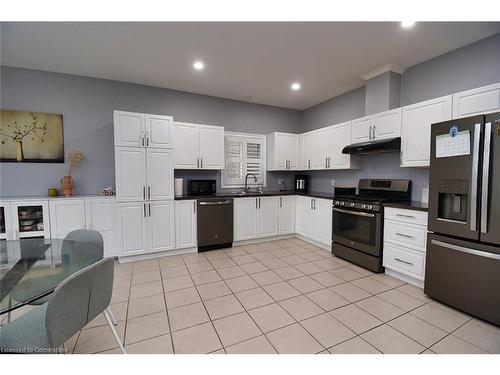 79 Aquasanta Crescent, Hamilton, ON - Indoor Photo Showing Kitchen